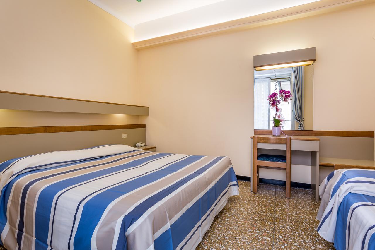 Hotel Villa Delibera 瓦拉泽 外观 照片