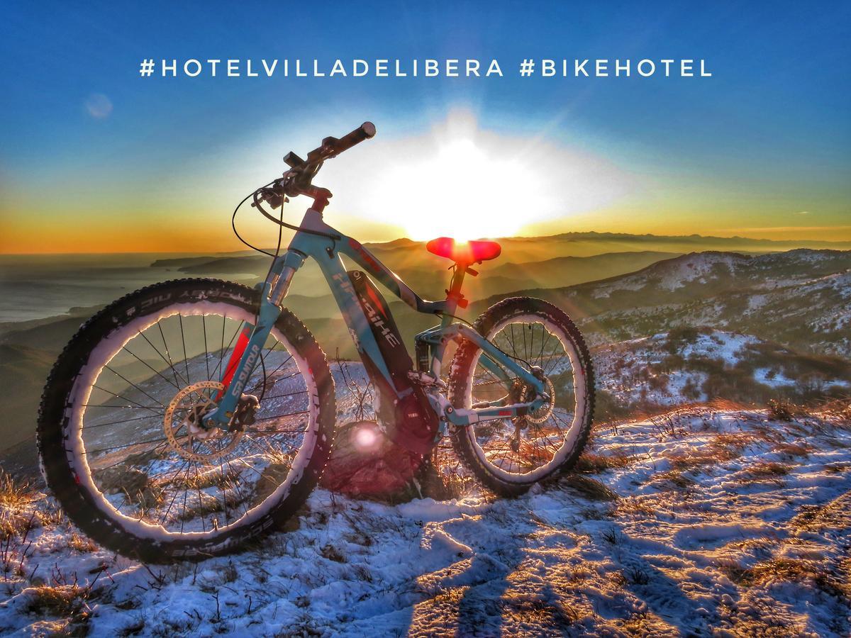 Hotel Villa Delibera 瓦拉泽 外观 照片